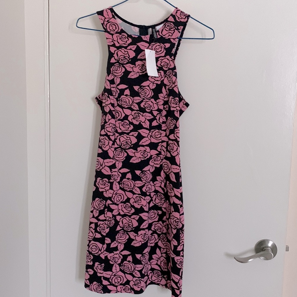 NEW H&M Racer back/front Bodycon Floral dress